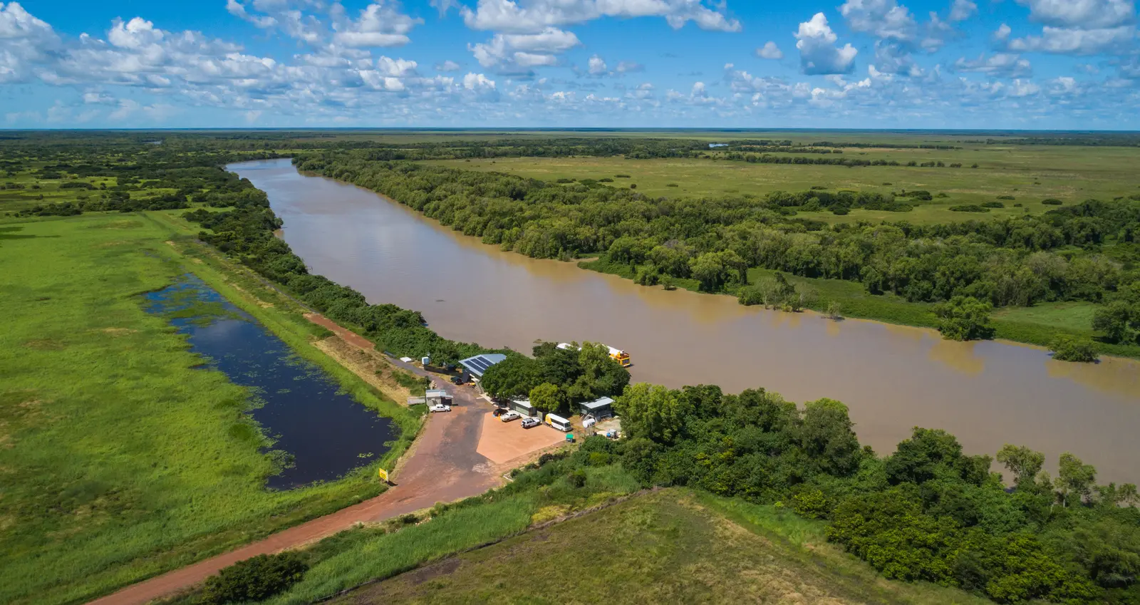 jumping croc tours darwin