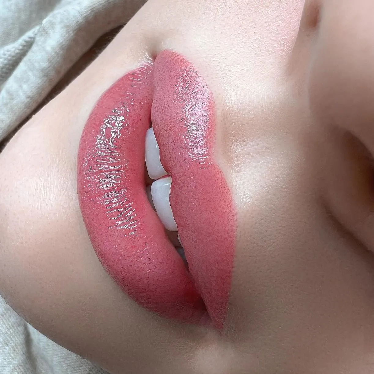 ombre lip permanent makeup